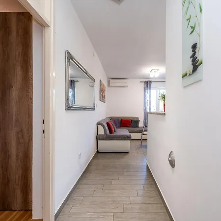 アパート Ankica *