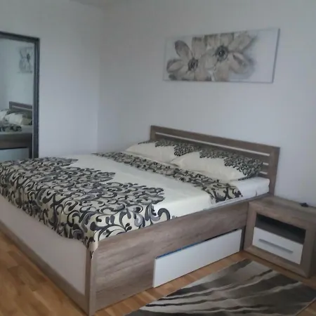 アパート Ankica ザダル